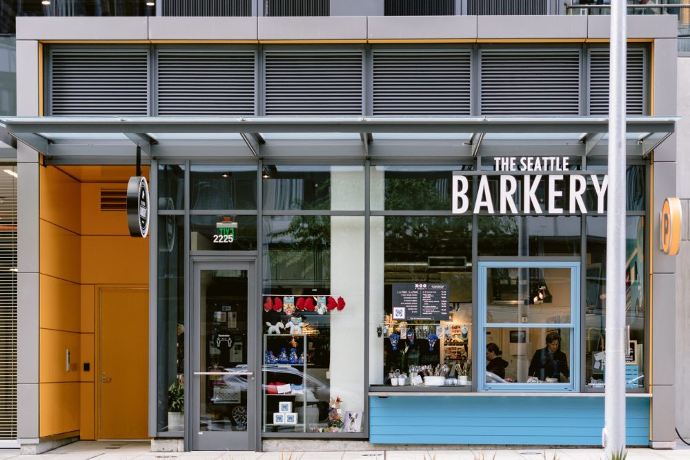 18 Photos That Show Why The Seattle Barkery Is One of America’s Coolest Pet Businesses